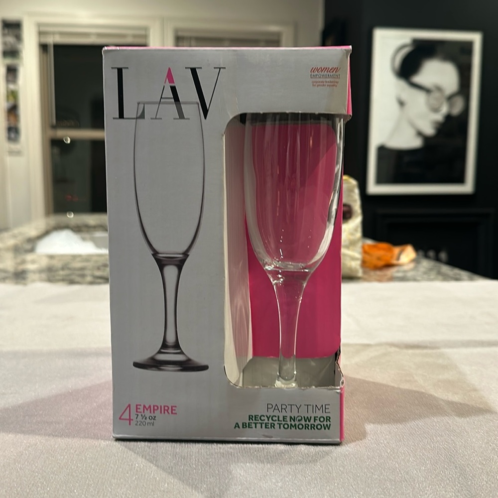 New LAV Champagne flutes